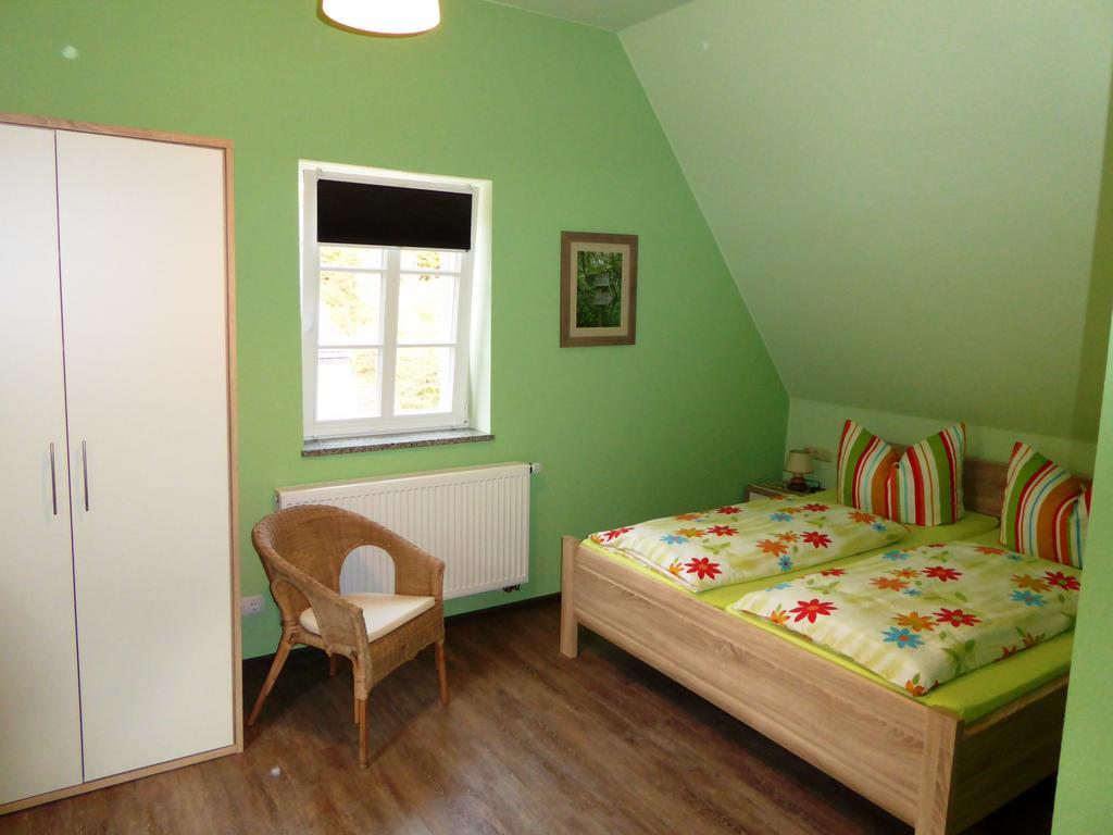 Ferienwohnungen Schoor Monreal Exterior foto