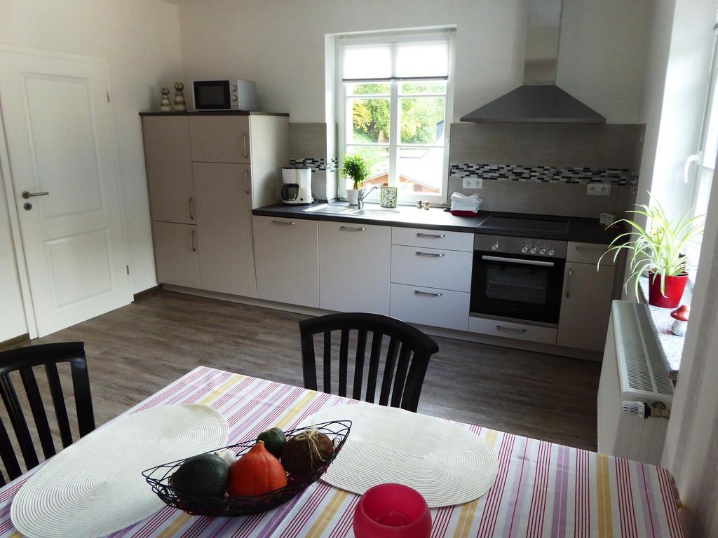 Ferienwohnungen Schoor Monreal Exterior foto